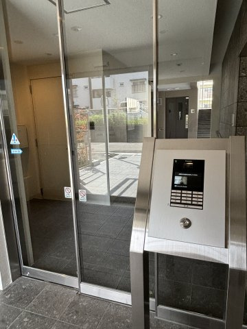 【エントランス】