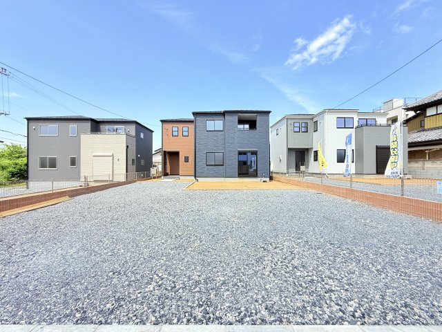 第1石岡市北府中　新築戸建　2号棟の駐車場