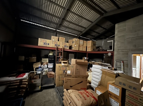 諸岡3丁目倉庫付事務所の内装