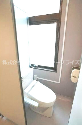 五番街ビルのトイレ