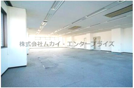 五番街ビルの内装