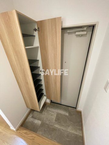 KTIレジデンス小路の玄関