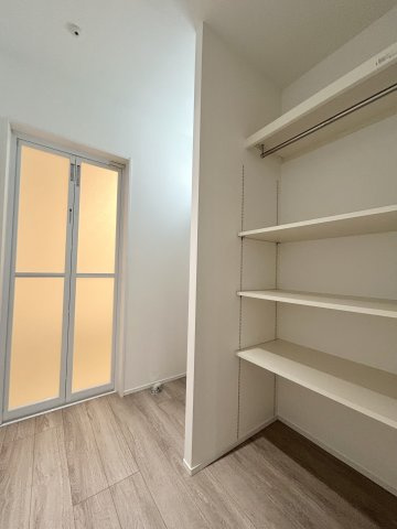 【中古戸建】高崎市下之城町の独立洗面台|■洗面収納