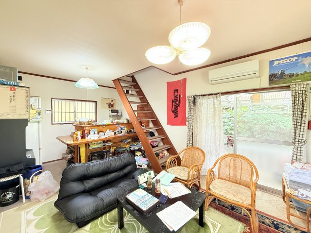 鉾田市二重作中古住宅の居間・リビング