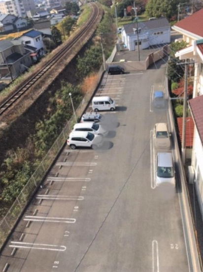 プリマヴェーラ諏訪野の駐車場|駐車場に車を止められます