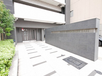 【エントランス】 | エスリード心斎橋EAST | ゆとりのあるエントランスです