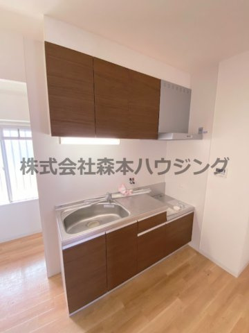 【キッチン】 | 　ロイヤルハイツ三喜 | キッチンでお料理をお楽しみください