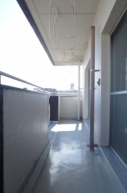 【バルコニー】