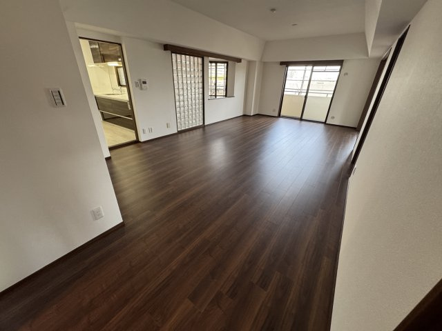 ロイヤルプリンスの居間・リビング