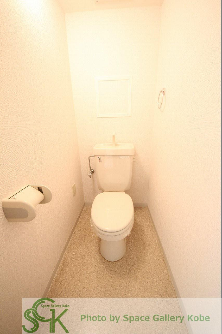 学園カレッジハイツのトイレ|※お部屋により仕様が異なる可能性があります。