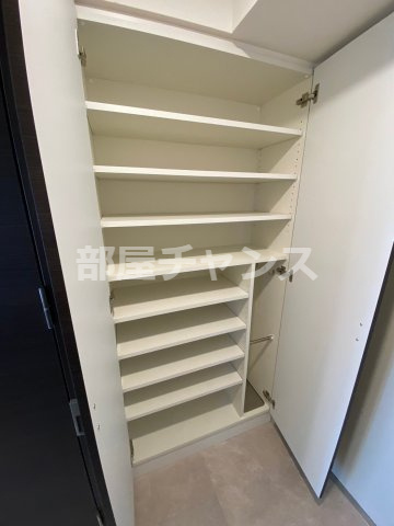 エステムコート名古屋金山サウスゲートの収納