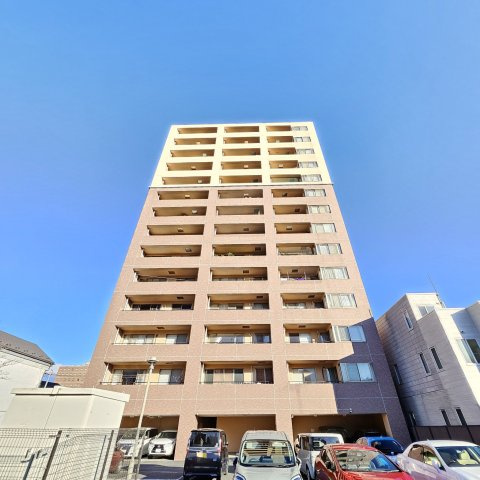 ラシーナ田町の外観