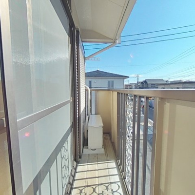 南向きで日当たり良好のバルコニー☆