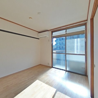 エアコンが設備でついている洋室4.5帖