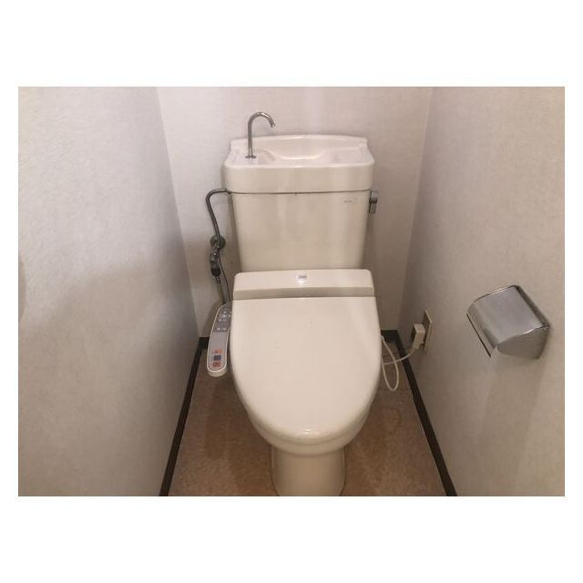コーポリバーサイドのトイレ|温水洗浄暖房便座