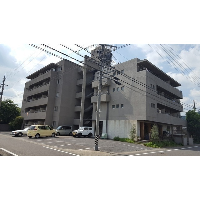 ナガラアンクレーの外観