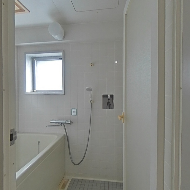 ナガラアンクレーの浴室