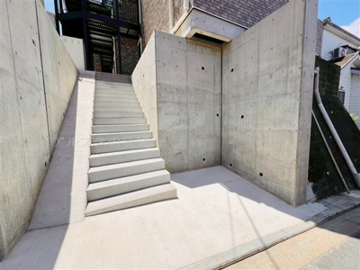 【駐車場】 | ハーミットクラブハウスパコローノ