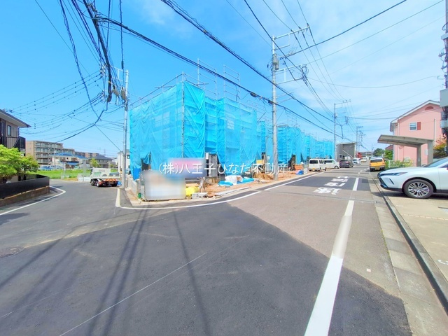 祝　成約済み　八王子市　大塚　新築戸建ての前面道路含む現地写真|～仲介手数料無料☆八王子ひなた不動産～　八王子市大塚　新築戸建て