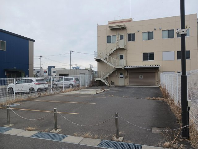 【駐車場】