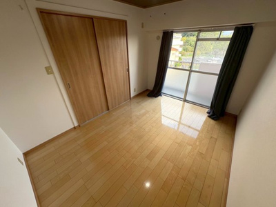 【洋室】 | ルミエール藤井寺