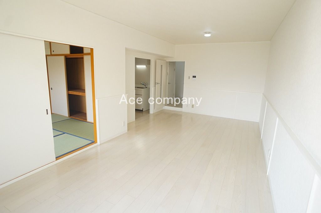 【居間・リビング】の画像