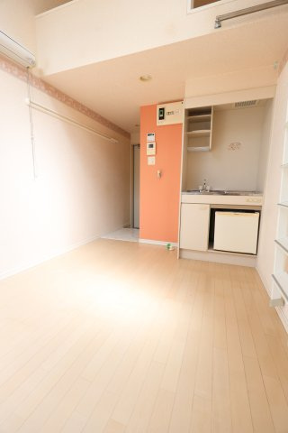 ユナイト黄金町エレーヌの杜の居間・リビング|同物件の参考写真です。