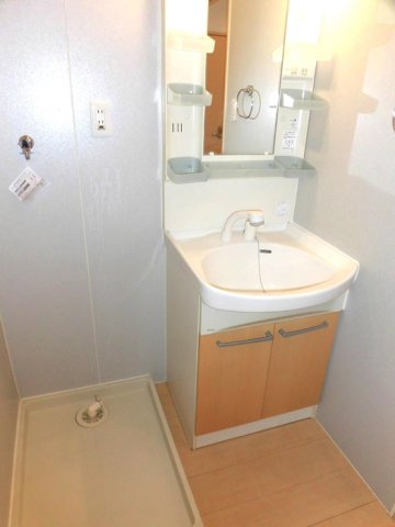 セジュール早水 Ⅰ号館|Ⅰ－102 洗髪洗面化粧台・洗濯機置き場