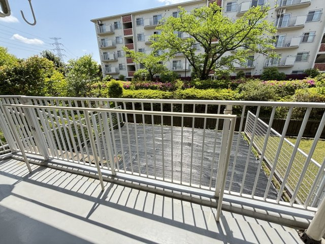 1階ながらもプライベート性の高いロケーションが本物件の魅力の１つです！