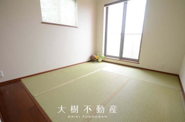 【和室】 | 綾瀬市深谷中６丁目　中古戸建て【仲介手数料無料】 | 2階　和室3（4.7帖）