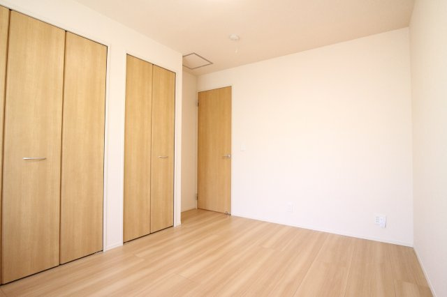 フローラの寝室