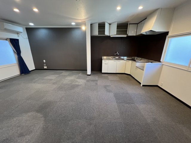 【居間・リビング】 | 片野四丁目　戸建