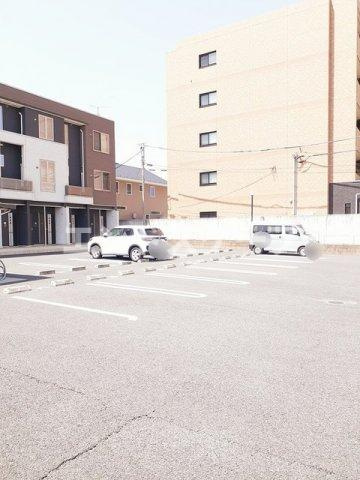 グレイスⅡの駐車場|高崎、前橋のお部屋探しはエンドスケープまで！お客様の理想お聞かせ下さい♪