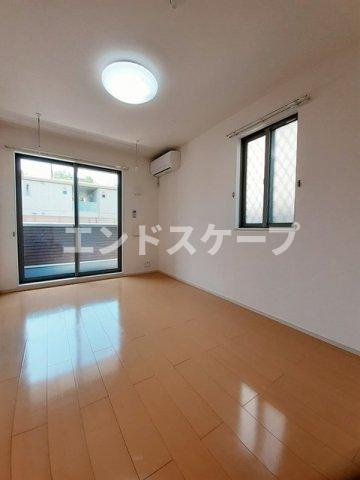 グレイスⅡの居間・リビング|高崎、前橋のお部屋探しはエンドスケープまで！お客様の理想お聞かせ下さい♪