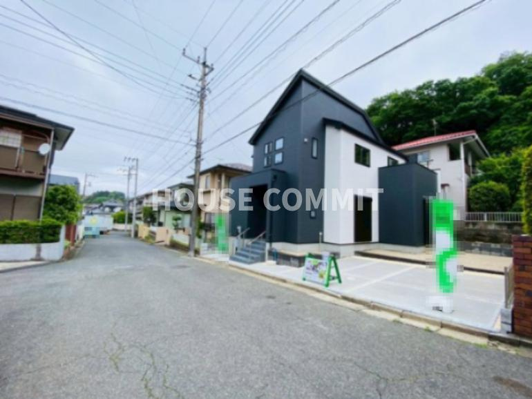 日吉台７期　全1棟の前面道路含む現地写真