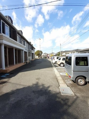 【駐車場】 | カサ・デ・ロサＡ | カースペースがあります