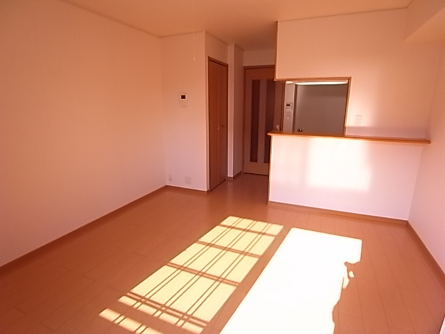 アイリスプレイスの居間・リビング