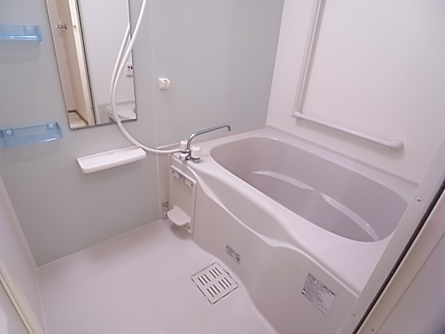 アイリスプレイスの浴室