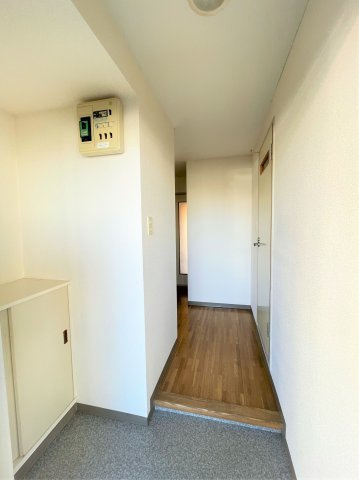 セルアーモ栄井の玄関