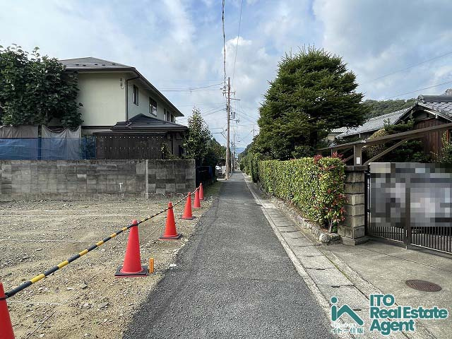 松ケ崎東町 土地の前面道路含む現地写真