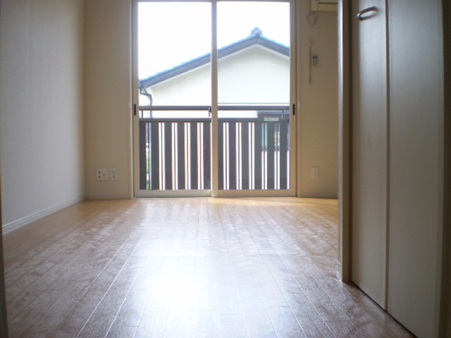 【居間・リビング】 | ラマージュ鎌倉 | 洋室