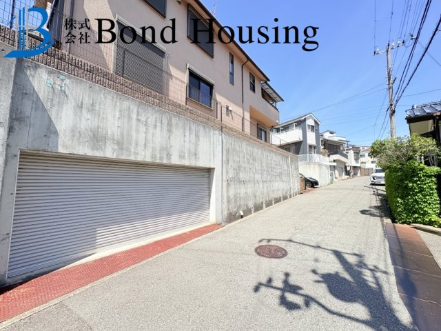 住友不動産施工・JRと山陽の２WAY可能・太寺　良質戸建の前面道路含む現地写真