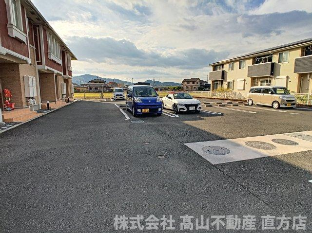 エテルノフェリーチェ・グレースの駐車場