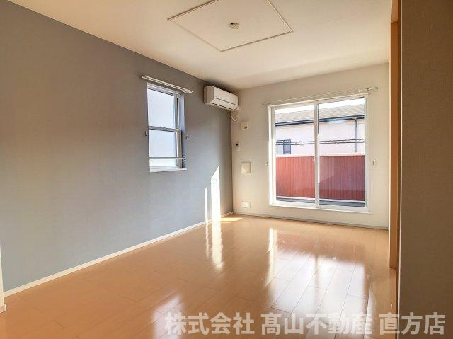 エテルノフェリーチェ・グレースの居間・リビング