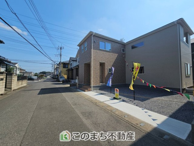 【前面道路含む現地写真】 | LiveleGarden.S第5小山西城南　1号棟 | 前面道路含む現地写真