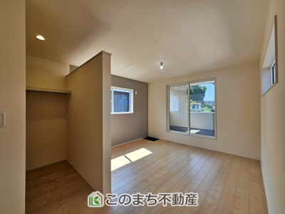 【洋室】 | LiveleGarden.S第5小山西城南　1号棟 | 南向きで陽当たりの良い洋室♪風通しもよく快適です☆