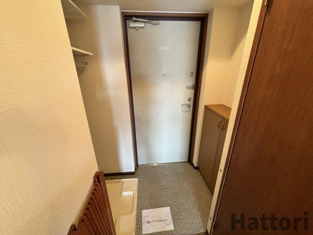 フローライト蛍池の玄関