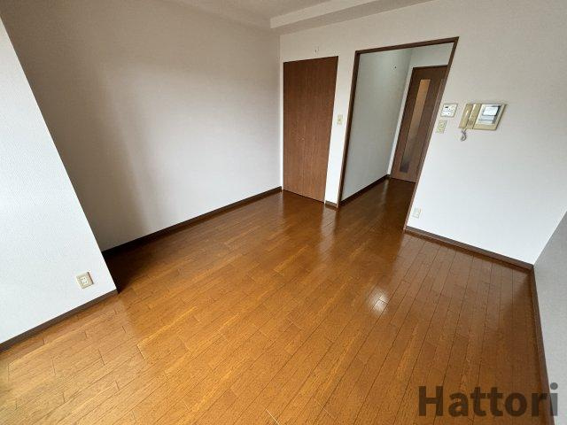 フローライト蛍池の居間・リビング