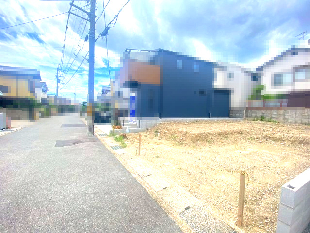 【価格改定】長岡京市今里川原の外観|間口：約7.6ｍです！
