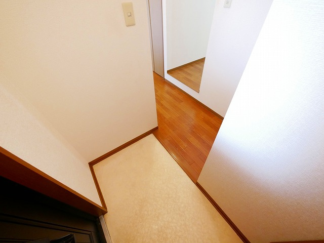 セジュールこもがわの玄関